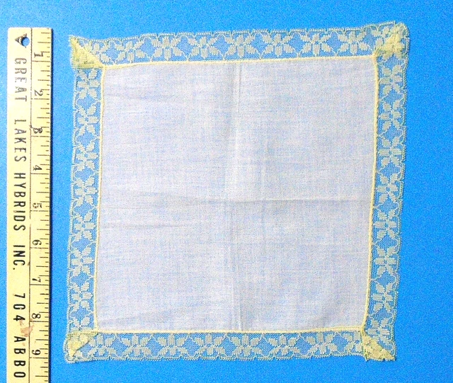 Vintage Ladies Handkerchief/Hanky #327- White w/light Yellow Lace Edge