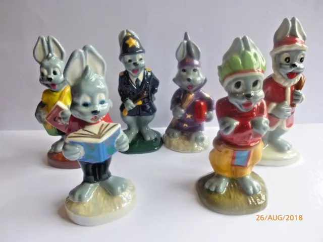 Wade  ARTHUR HARE VARIOUS FIGURES