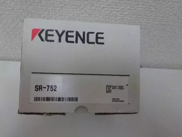 1pcs New Keyence Brand new ones SR-752 Code Reader From Japan Beautiful Goods