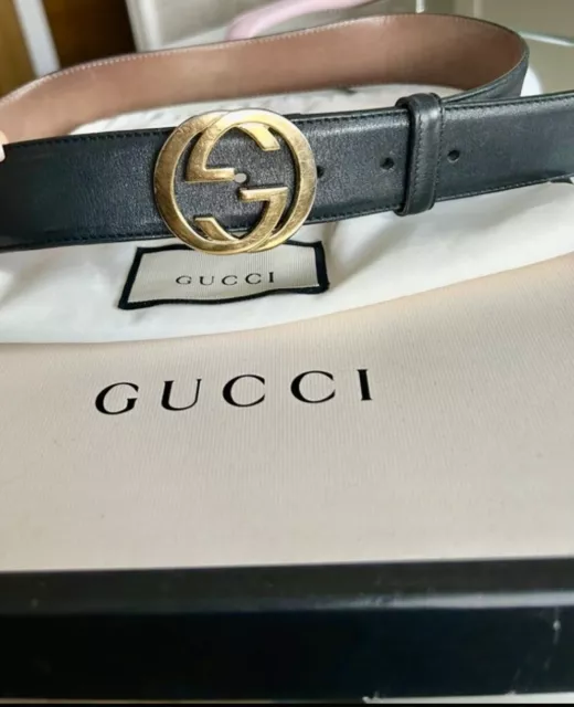 Gucci Black Leather Gold Interlocking Belt 28”