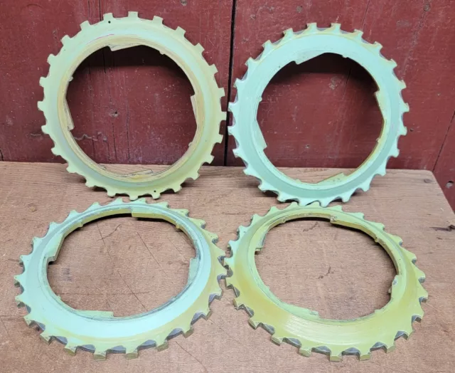 LOT OF 4 LUSTRAN JOHN DEERE CORN SEED PLANTER PLATES B7-24x FARM GARDEN