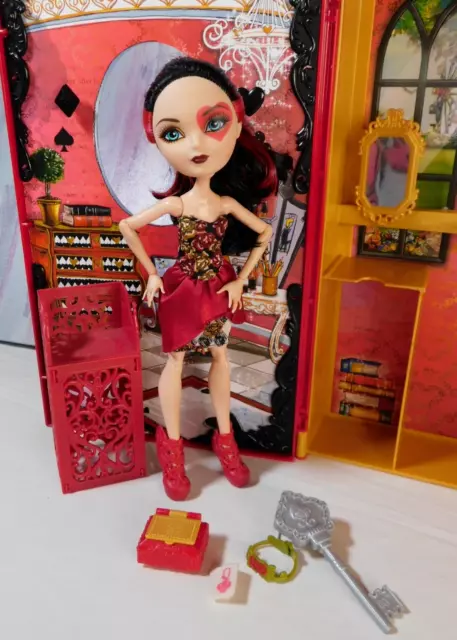 Ever After High Lizzie Hearts Spring Unsprung Book Playset & Doll EUC
