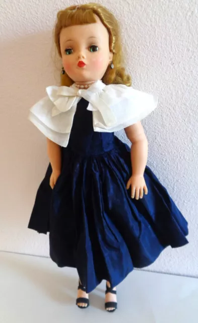 Vintage 1957 Madame Alexander Cissy Doll In Navy Blue Dress With Capelet