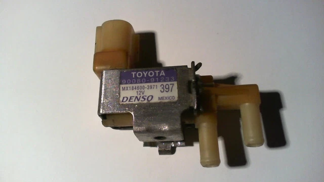 Toyota Corolla, Matrix Original Charcoal Canister Vacuum Valve Denso 90080-91233