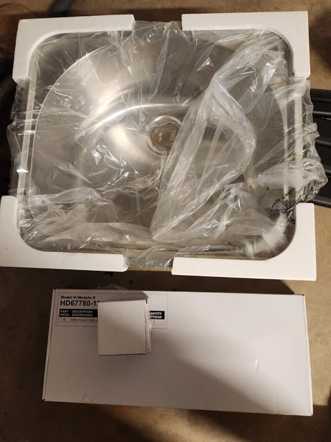 Glacier Bay 24" Stainless Steel Laundry/kitchen sink, faucet w/ pull out sprayer