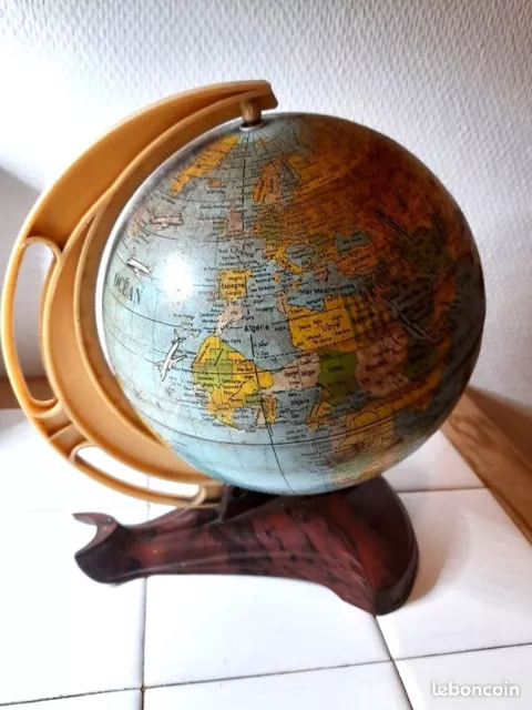 ANCIEN GLOBE TERRESTRE METAL -Mappemonde made Western Germany années 40