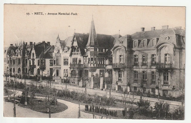 METZ - Moselle - CPA 57 - Rues - Avenue Foch -
