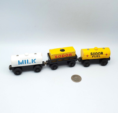 thomas and friends wooden railway cargo car