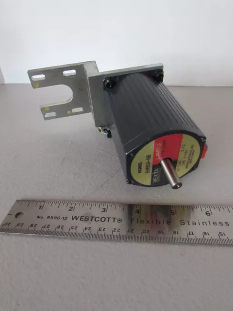 Oriental Motor Vexta 5 Phase Stepping Motor EM569-NB Stepper with Bracket Japan