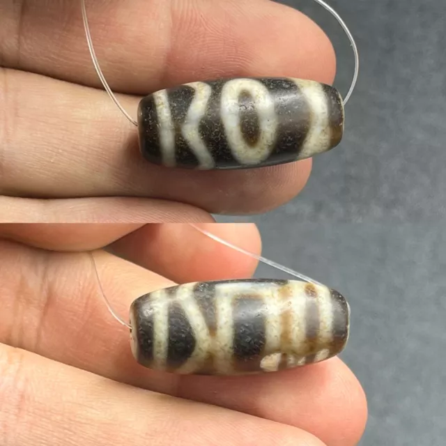 Unique Ancient Tibetan Himalayan Old agate Dzi bead With Rare Patina