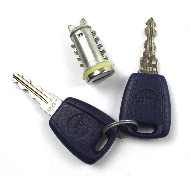 Come smontare la serratura elettrica della portiera della Fiat Punto - Fiat Punto (Punto EVO, MK