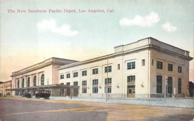 THE NEW SOUTHERN PACIFIC TRAIN DEPOT LOS ANGELES CALIFORNIA POSTCARD (c. 1910)