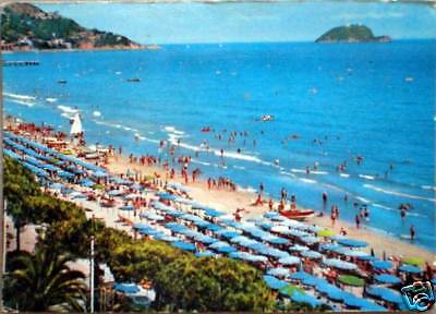PORTO EMPEDOCLE FIAT aux VILLAS & PLAGE TRITON animée en 1978 ITALIE 