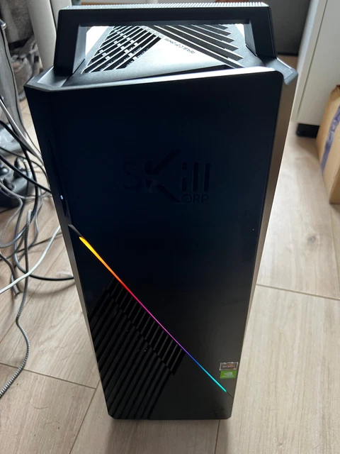 PC Gamer Tout-en-Un ASUS Skillkorp SK15-FR004T - Bureau Occasion