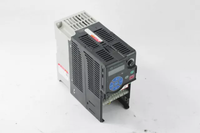 Allen Bradley Powerflex 25B-D4P0N104 - Per Parti / Riparazione