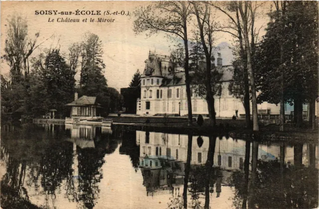 CPA AK SOISY-sur-ÉCOLE - Le Chateau et le Miroir (384616)