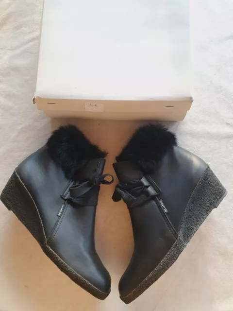 Bottines en cuir noir neuves Ted Lapidus modèle Tillières taille 41 (pa)