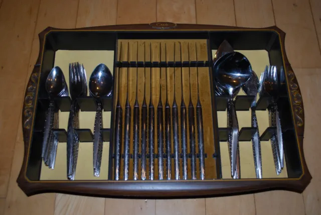 Vintage Oneida Community Stainless Venetia Flatware Lot 69 pcs w/Holder Glossy