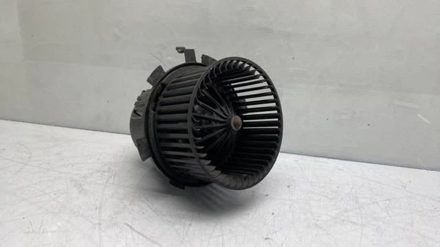 Poignee ext porte avd occasion PEUGEOT BOXER II Phase 1 - 2.0 HDI 85ch Poignee ext porte avd occasion PEUGEOT BOXER II Phase 1 - 2.0 HDI 85ch