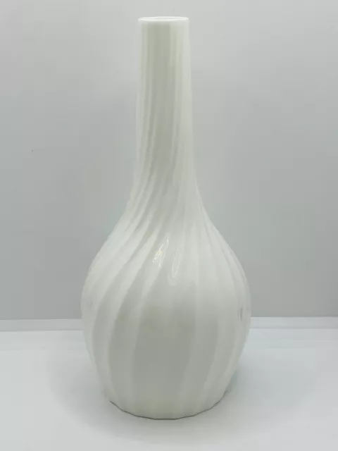 Vintage Royal Goedewaagen Gouda Vase, Made in Holland, Swirl, White, EUC, 7” H