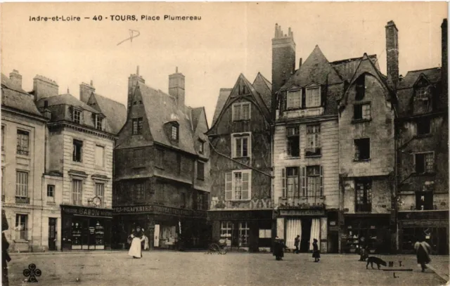 CPA TOURS Place Plumereau (589947)