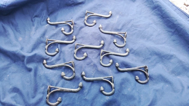 10  Reclaimed Vintage Antique Cast  Iron  Acorn Hat & Coat Hooks.