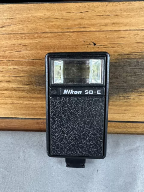 Nikon Speedlight SB-E Black Hot Shoe Mount Speed Flash For SLR Film Cameras
