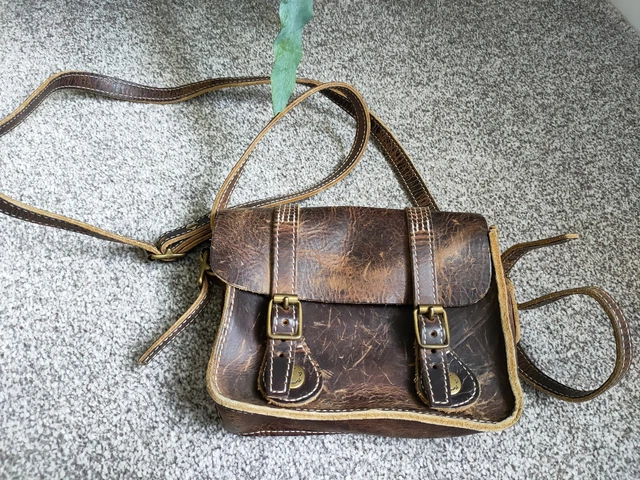 Dr marten saddle bag shop