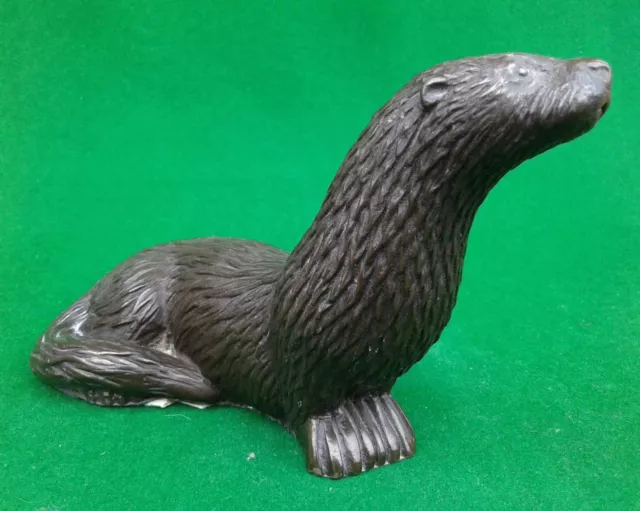 Menton Manor “Our Friends From The Country” Bronze Effect Otter