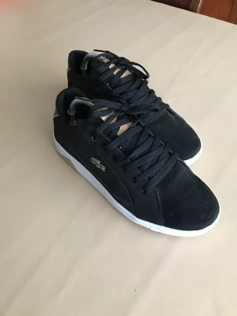 Lacoste sales deviation 217
