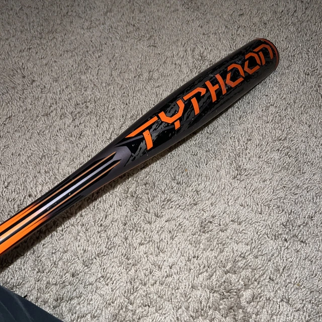 EASTON TYPHOON LK72 Youth Baseball Bat 39” 18 oz USA 2 1/4" Diameter
