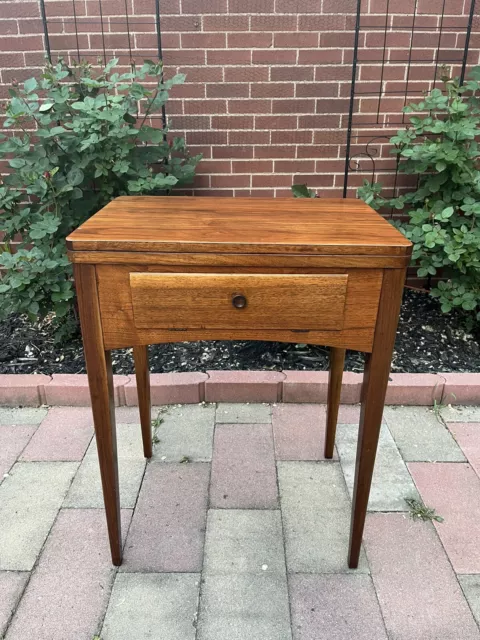 Singer 99k 99-31 Vintage Sewing Machine Cabinet Mint Condition