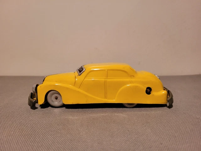 Jouet Ancien Voiture Ambulance Kombi Tôle Lithographiée - VEB DDR 1960/70 - Échelle 1/30