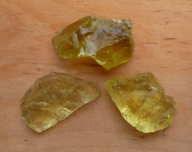 Quartz lemon brut, lot de 3 = 25 g. minéraux