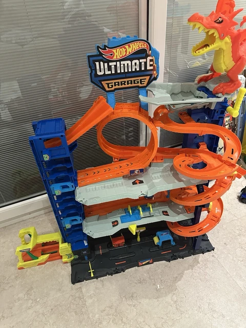 Hot Wheels Let's Race Netflix - Ultimate Garage