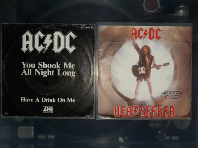 2x 7" Vinyl: AC/DC : You Shook me all Night long + Heatseeker (Angus Young/ACDC)