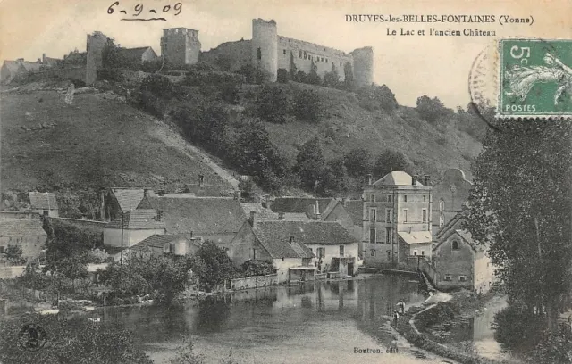 CPA DRUYES-les-BELLES-FONTAINES - Yonne - Le Lac et l'ancien Château (128907)