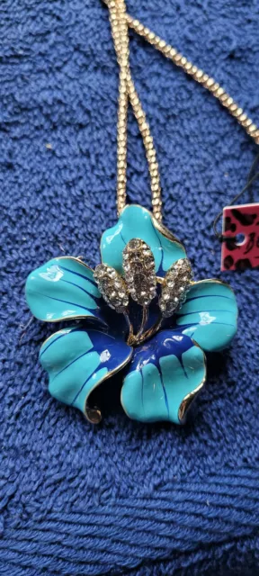 New Betsey Johnson Necklace Flower Blueish Bloom Summer Spring Collectible Nice