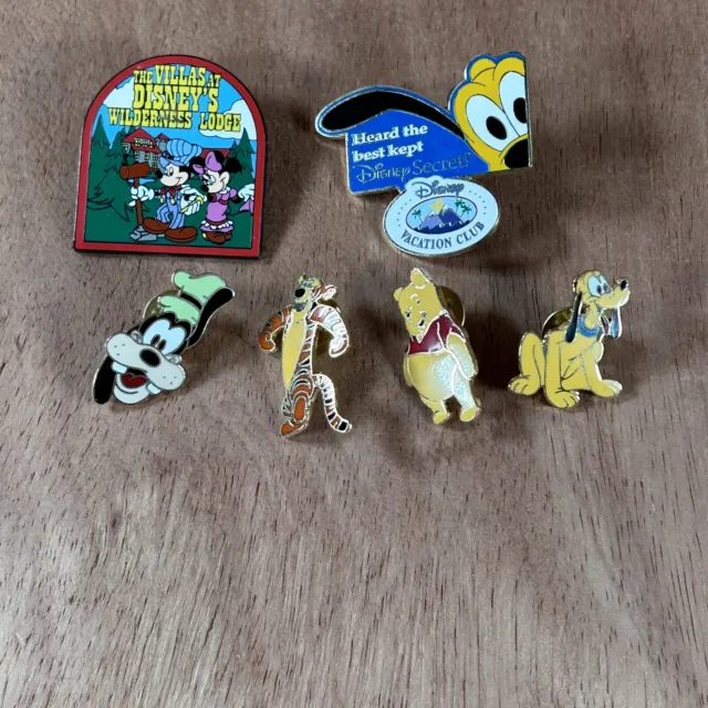 Disney WDW Trading Pin Lot Of 6 Pins  Mickey Minnie Tigger  Winnie The Poo Pluto