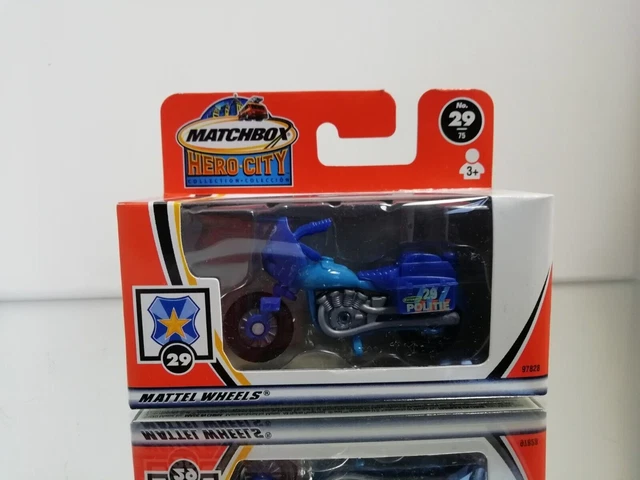 Moto de police Matchbox en boîte
