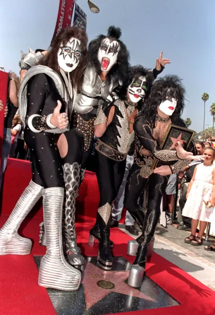 Kiss Band Rock Concert  8x10 Picture Celebrity Print