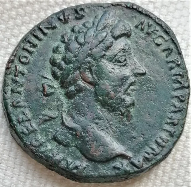 Sestercio, Marco Aurelio (166 D.c. Roma), Ae 23,37 G. 32 Mm. Imperio Romano.