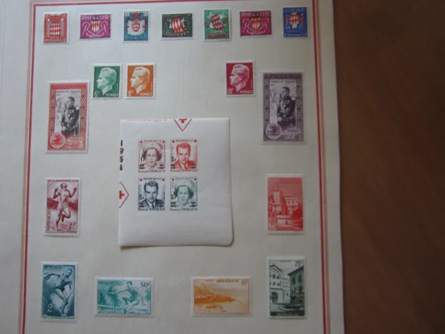 Destockage : Lot De Timbres De Monaco Sur 2 Feuilles D ' Album