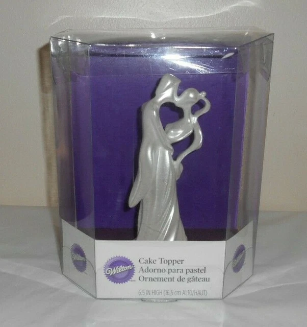 WILTON WEDDING CAKE TOPPER 202-258 THE FIRST KISS Wedding Couple 2011