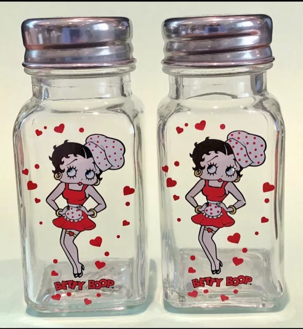 Betty Boop Salt and Pepper Shakers Chef Hat Apron Red Clear Hearts Polka Dots