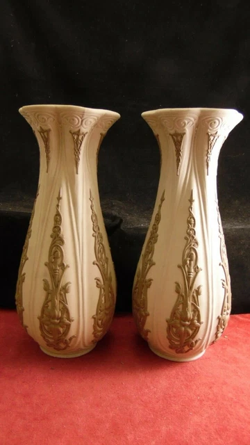 Rare Paire de grands vase à cossages en grès fin de Sarreguemines, n°288