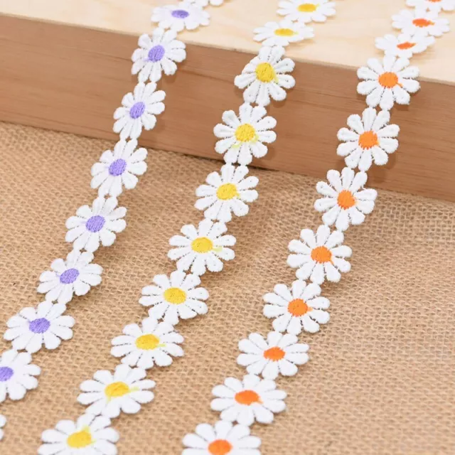 Bunte Gänseblümchen-Blumen-Spitzen-Dekorations-Strick-Stickerei DIY handgemacht