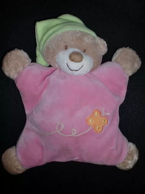 doudou peluche ours semi plat rose vert brodé fleur papillon NATTOU grelot