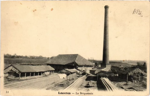 CPA Louvres La Briqueterie FRANCE (1308831)