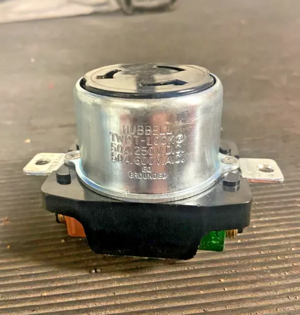 Hubbell Hbl3769 50A Twist-Lock Receptacle 3P 4W 600Vac/250Vdc Bk